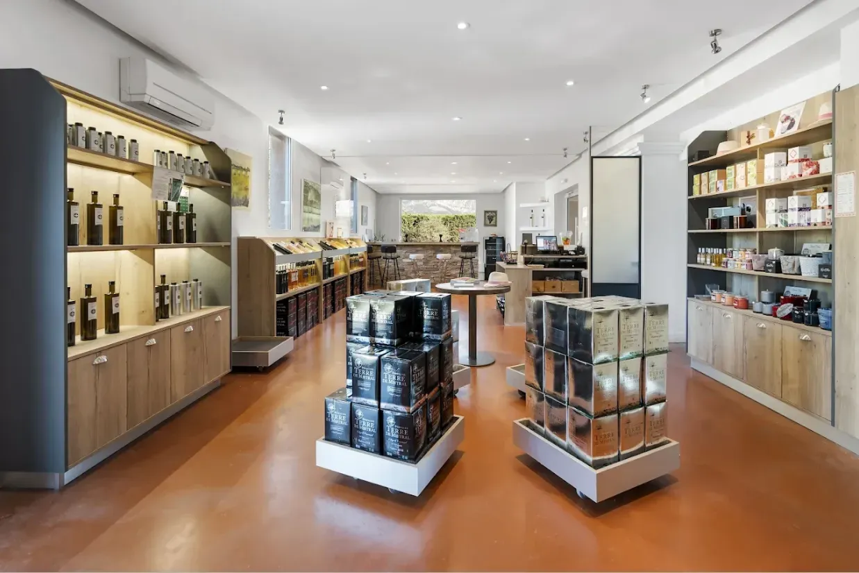 Domaine Terre de Mistral : les espaces du domaine partenaire Whakata (photo 4)